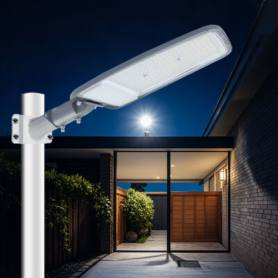 आरएल-जी हवा प्रतिरोधी 150KMH वाणिज्यिक एलईडी स्ट्रीट लाइट्स एल्यूमीनियम आवास शहर की सड़कों और सार्वजनिक क्षेत्रों के लिए ऊर्जा प्रकाश व्यवस्था